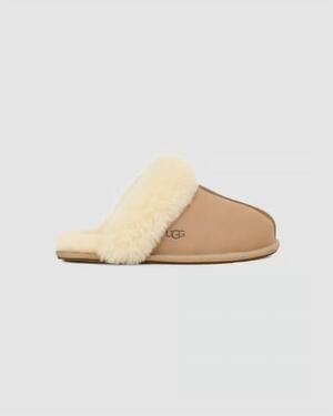 NEW UGG women's scuffette slipper in sand